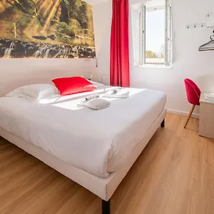 2* Hotel De La Mairie