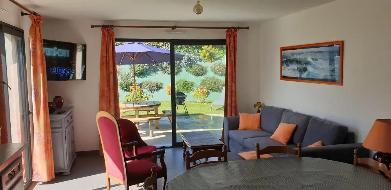Les Embruns Jardin Villa Saint-Pol-de-Leon Holiday home